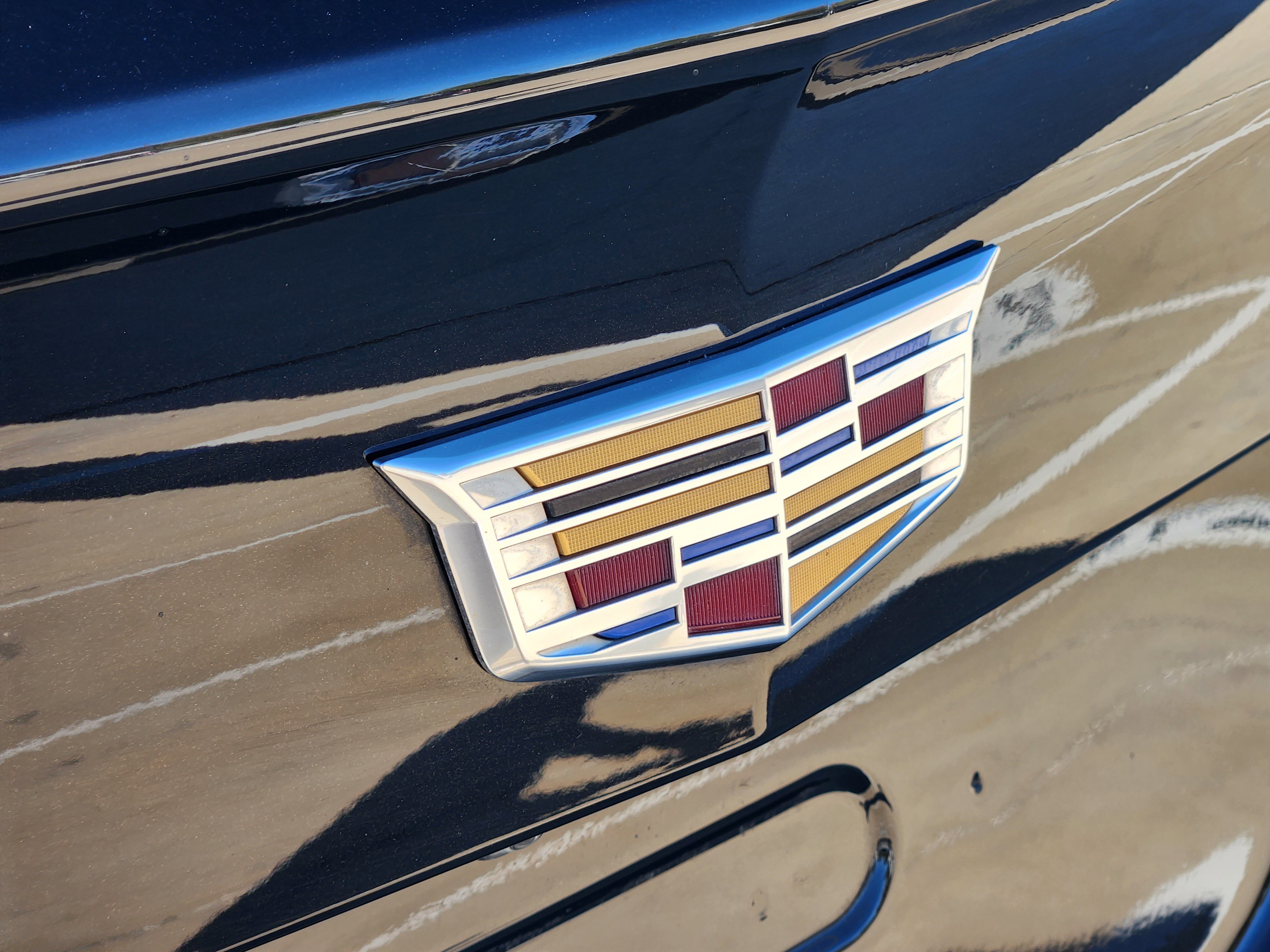 Used 2020 Cadillac XT4 Sport w/ Driver Awareness Package image 12