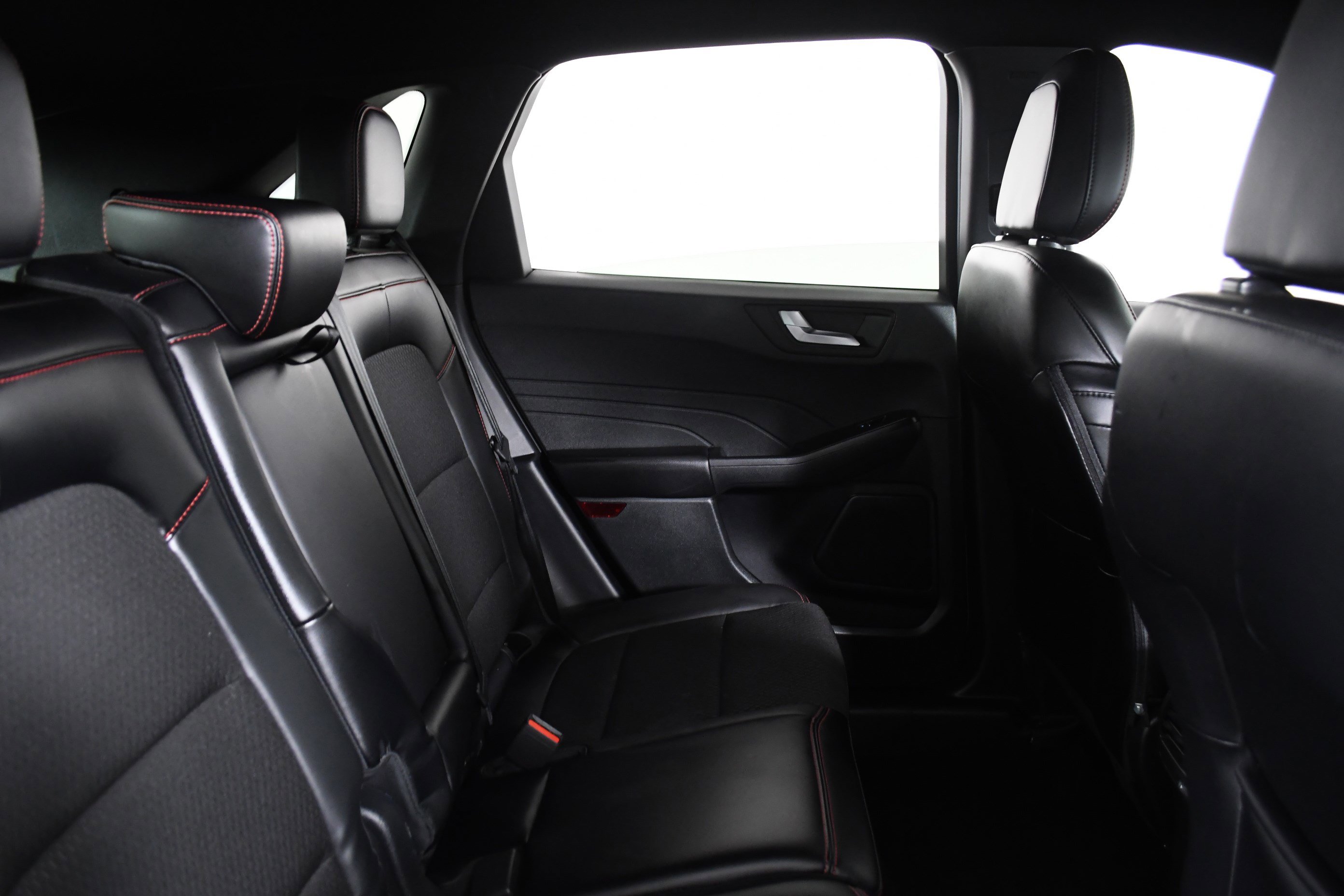 Used 2025 Ford Escape ST-Line Select image 24