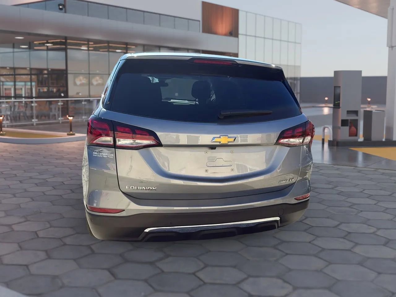 Used 2023 Chevrolet Equinox LT image 7