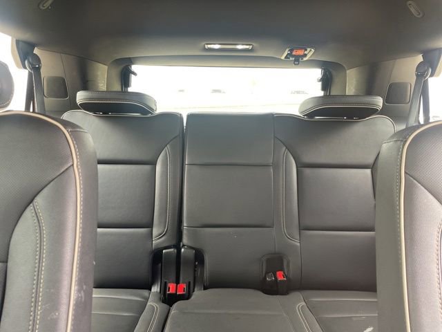 Used 2024 Chevrolet Tahoe Premier RWD image 11