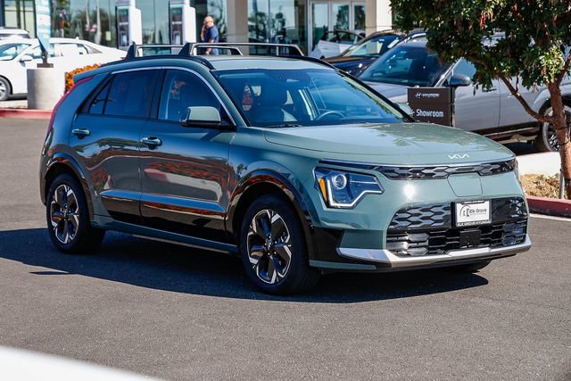 Used 2024 Kia Niro Wind w/ Wind Preserve Package FWD image 6
