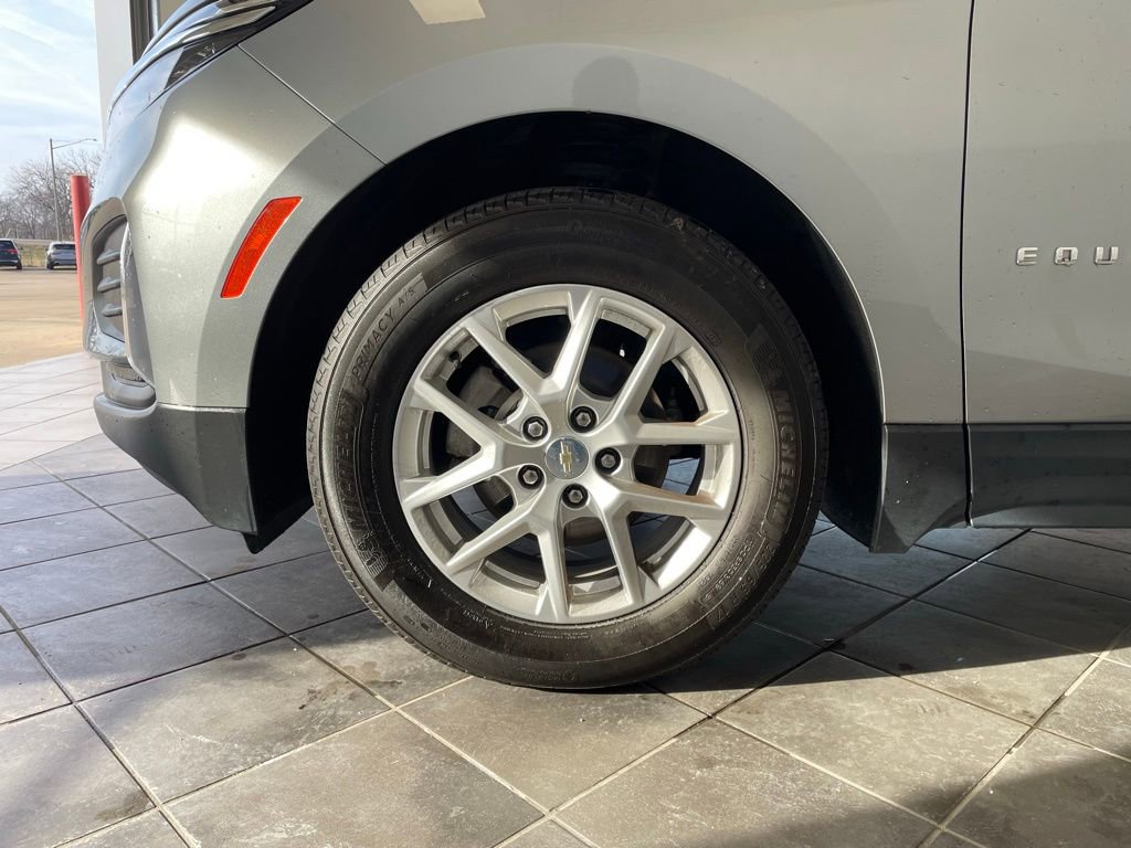 Used 2023 Chevrolet Equinox LT w/ LPO, Floor Liner Package image 15