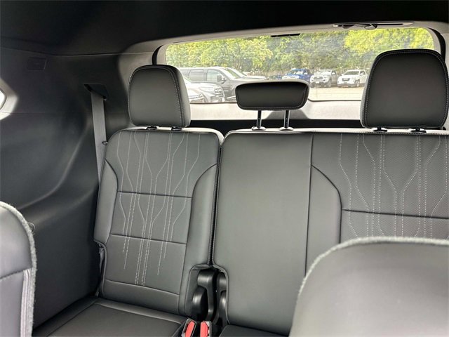 New 2026 Buick Enclave Avenir w/ Super Cruise Package image 13