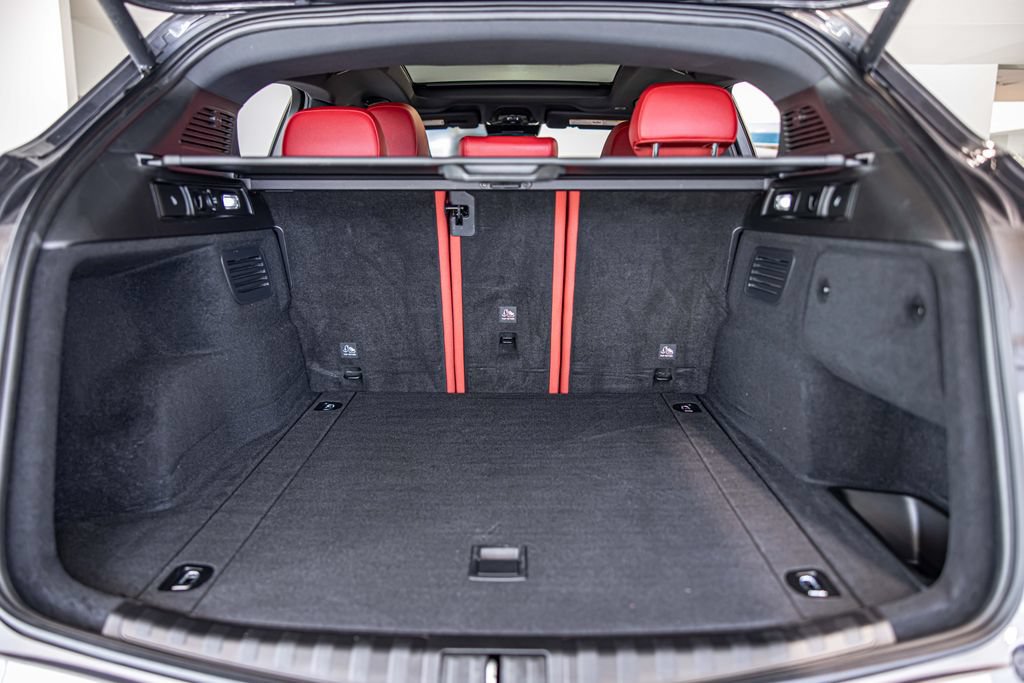 Used 2022 Alfa Romeo Stelvio Veloce AWD/4WD image 17