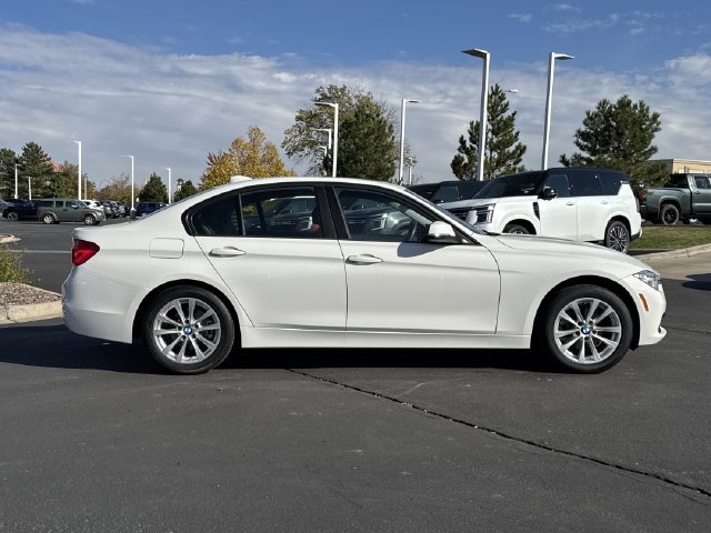 Used 2018 BMW 320i Sedan w/ Convenience Package RWD image 2