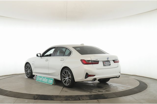 Used 2022 BMW 330e xDrive image 8