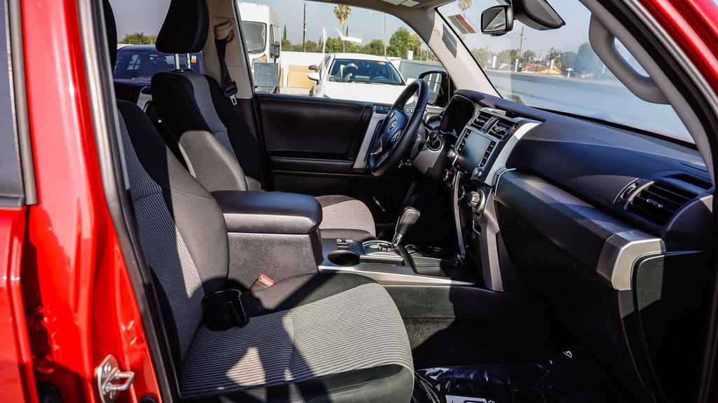 Used 2022 Toyota 4Runner SR5 RWD image 20