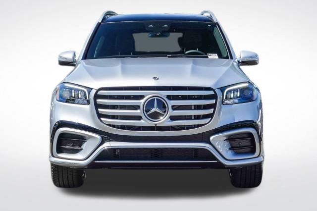 New 2025 Mercedes-Benz GLS 450 4MATIC image 2
