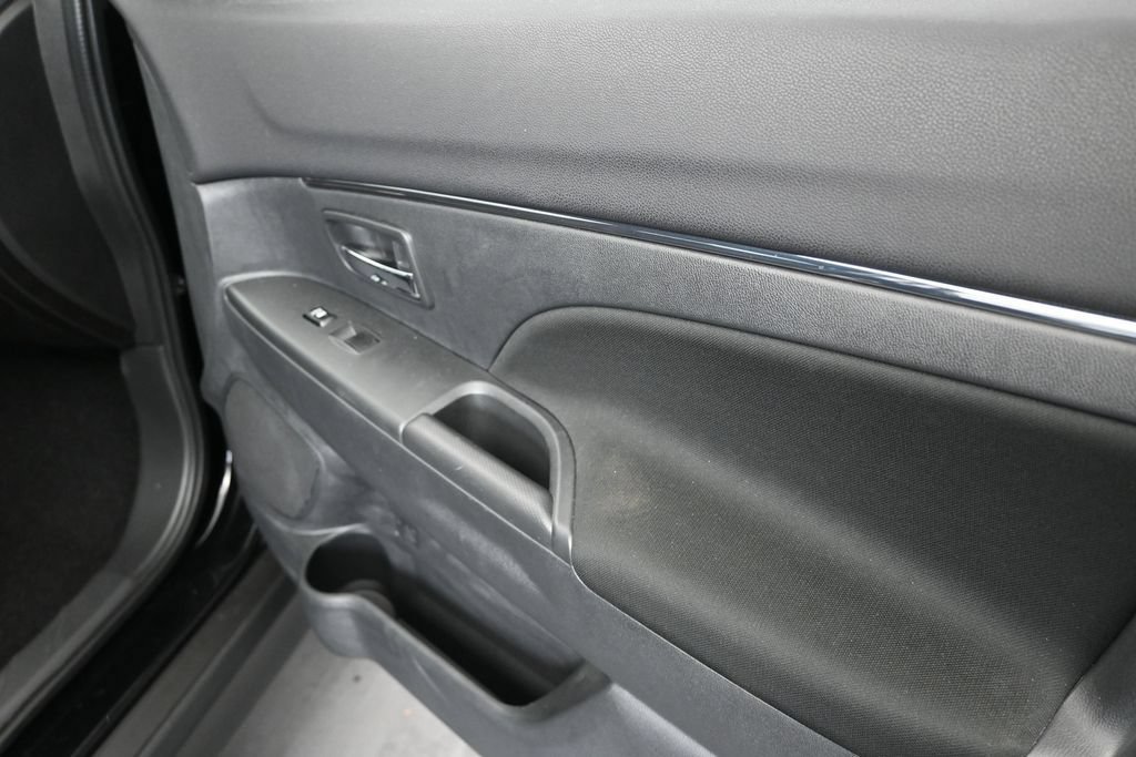 Used 2022 Mitsubishi Outlander Sport LE AWD/4WD image 23