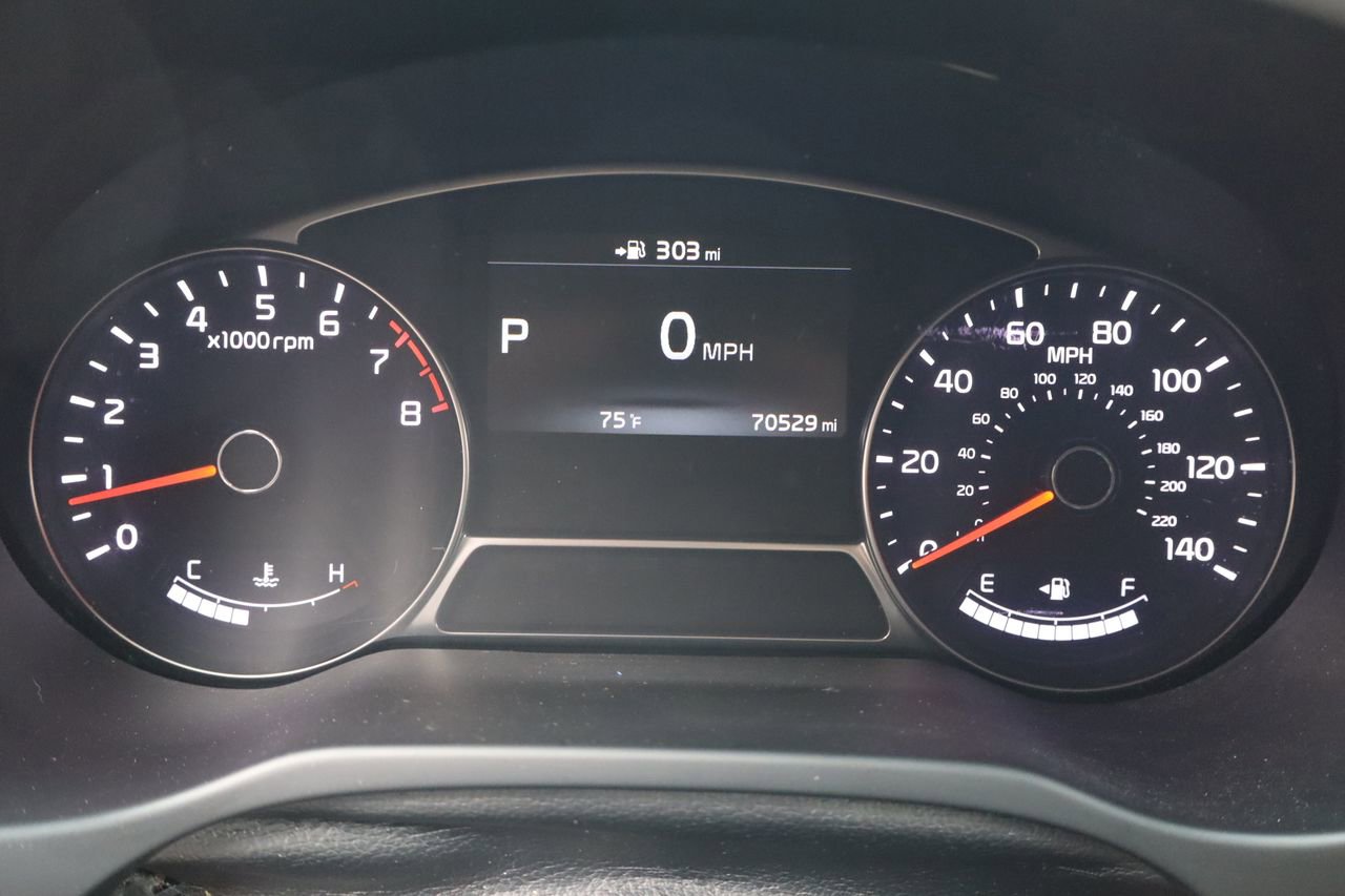 Used 2018 Kia Soul ! w/ Tech Package FWD image 9
