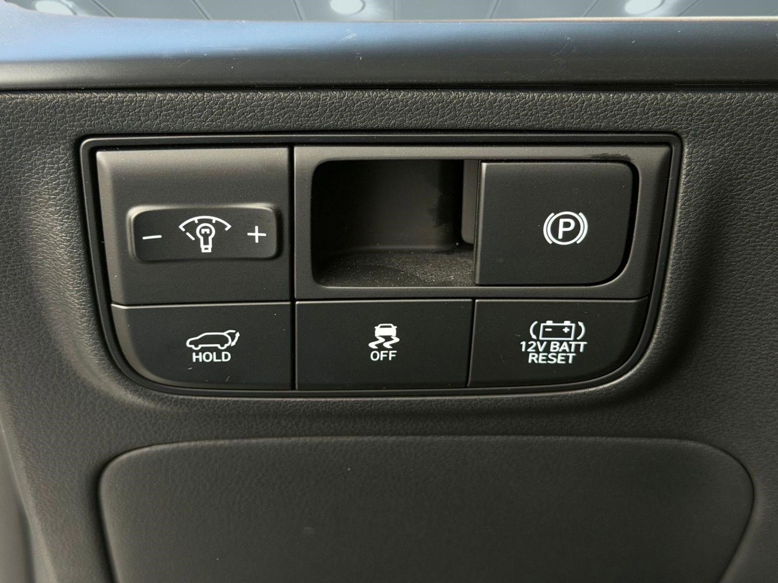 Used 2025 Hyundai Tucson Limited image 28