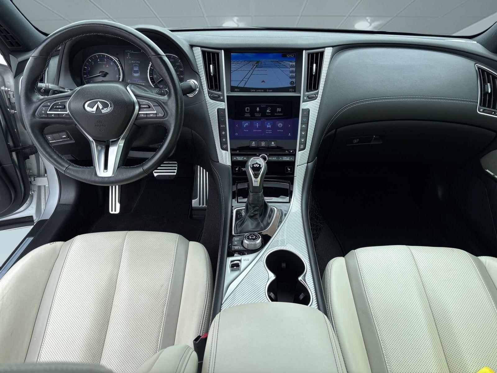 Used 2017 INFINITI Q60 Red Sport 400 RWD image 17