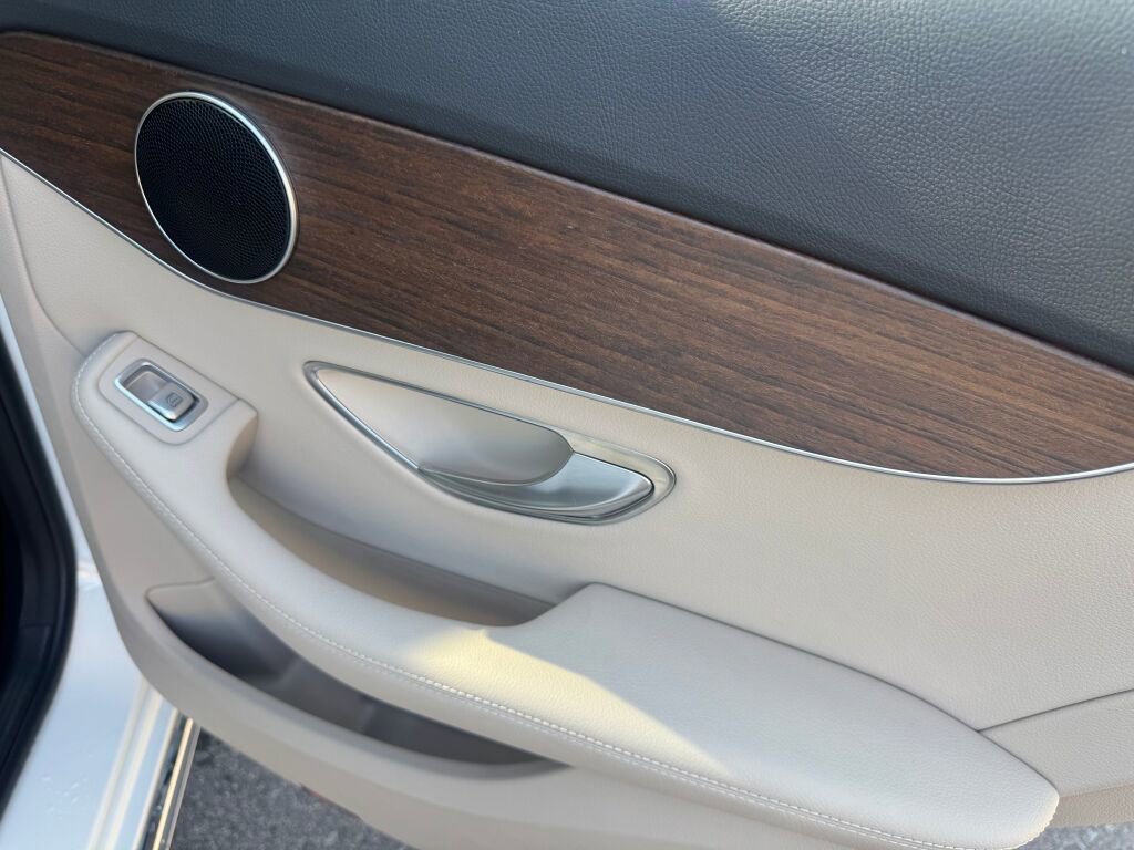 Certified 2020 Mercedes-Benz C 300 4MATIC Sedan image 20