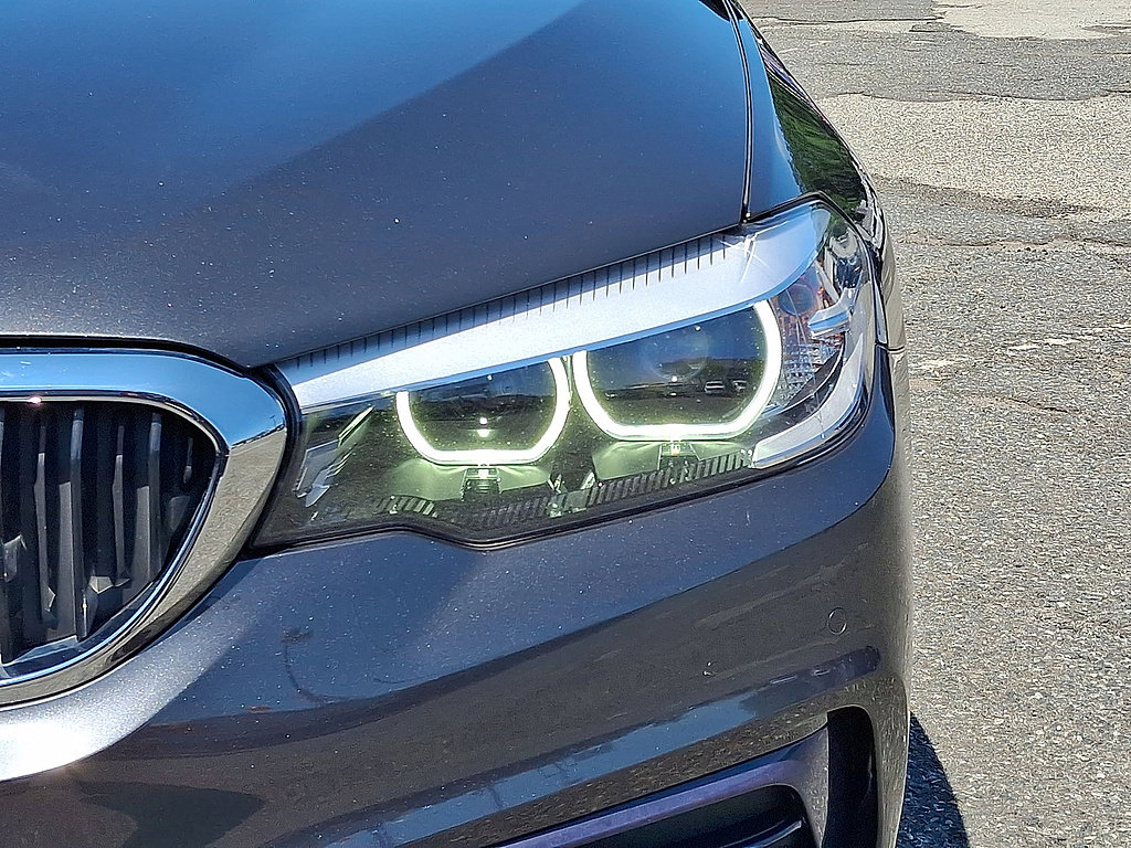 Used 2019 BMW 530e xDrive w/ Convenience Package AWD/4WD image 34