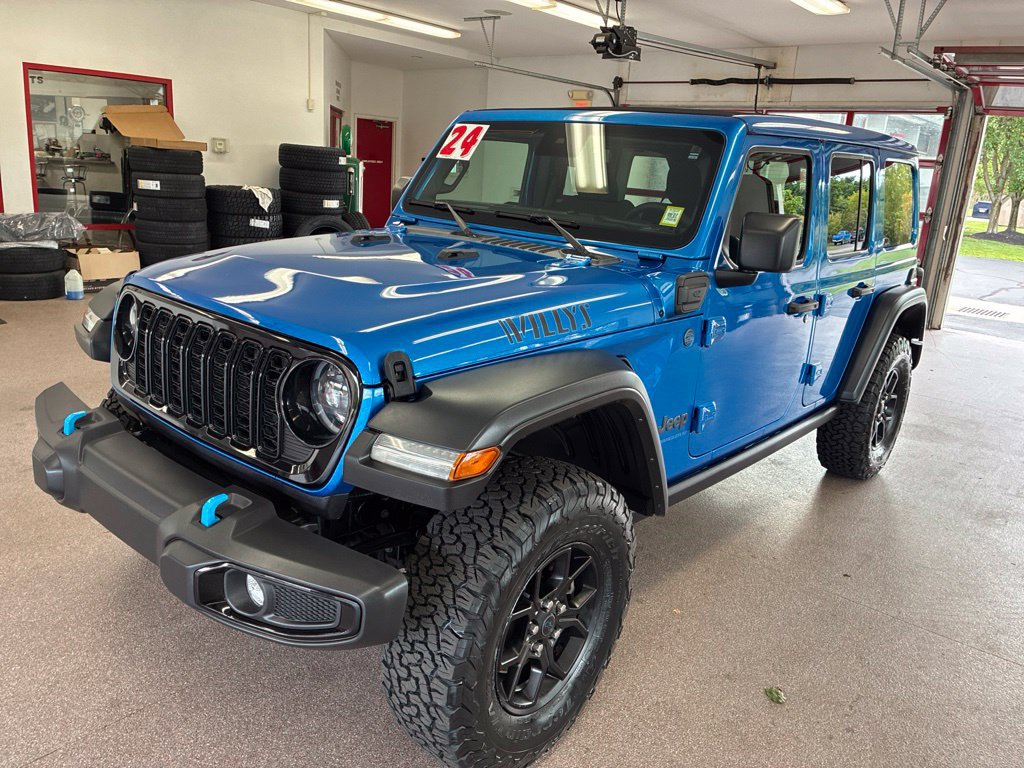 Certified 2024 Jeep Wrangler Unlimited AWD/4WD image 3