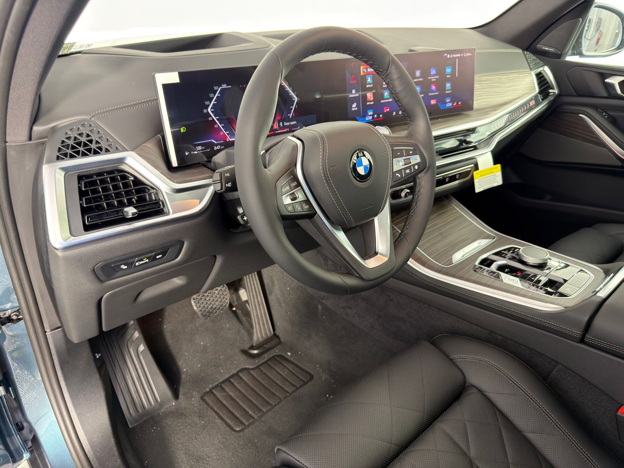 New 2026 BMW X5 sDrive40i image 4