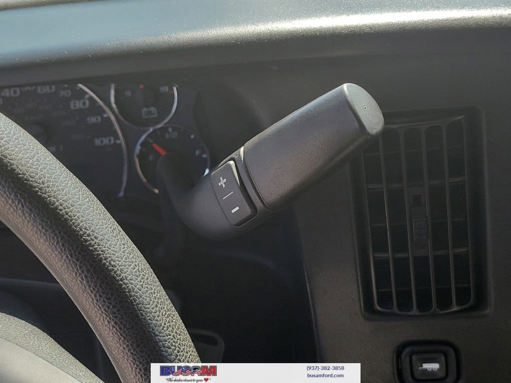 Used 2015 Chevrolet Express 2500 image 18
