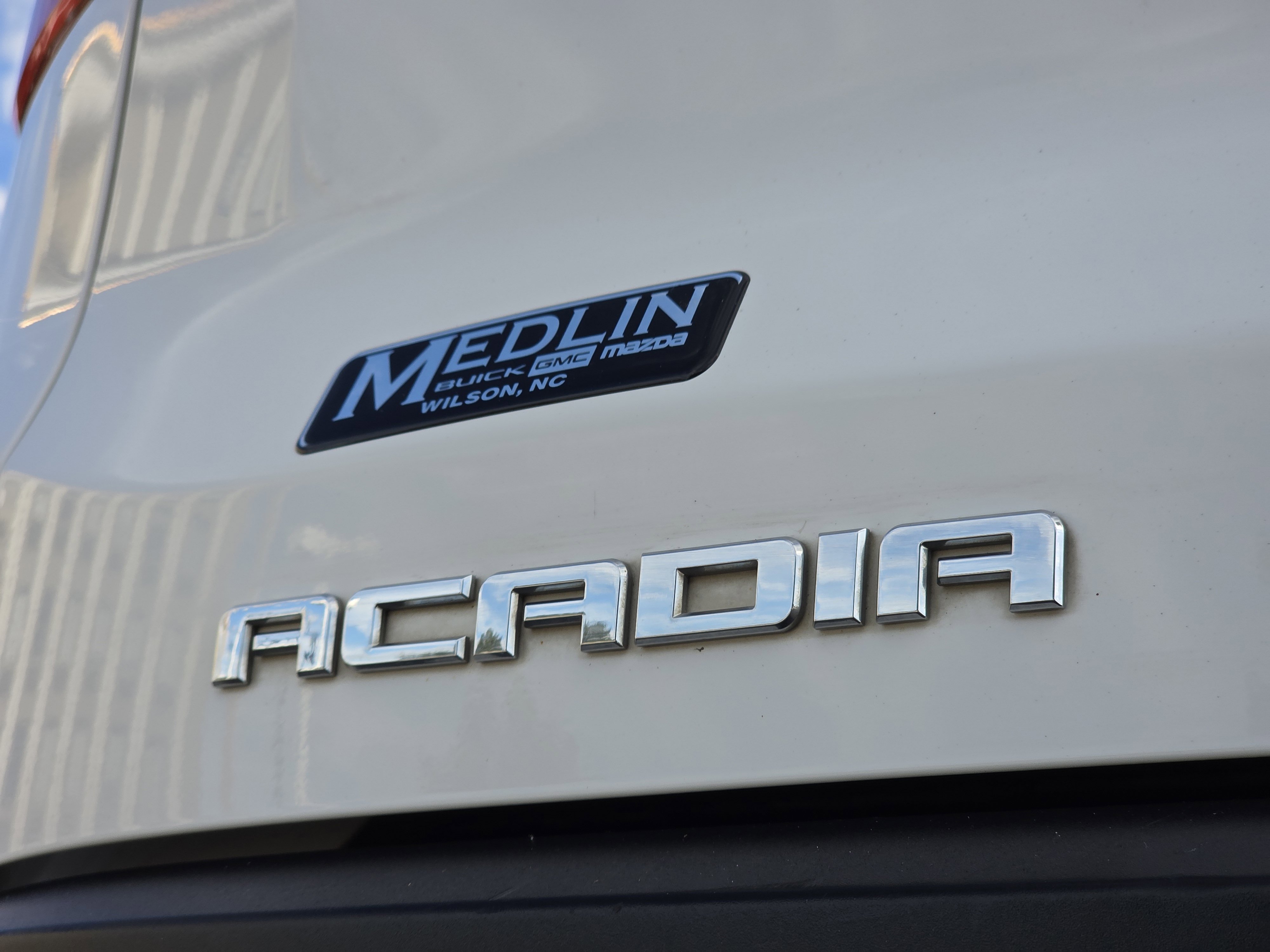 Used 2019 GMC Acadia SLE image 46