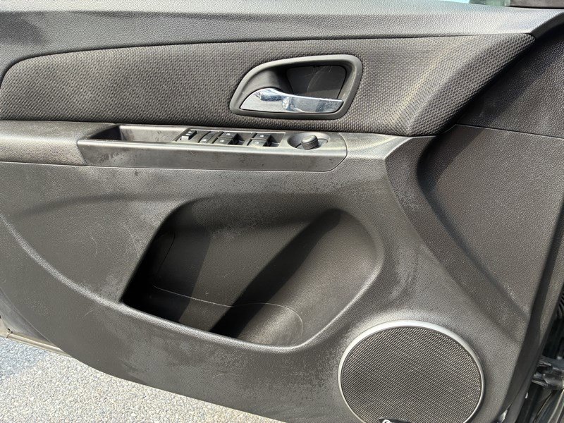 Used 2015 Chevrolet Cruze LTZ w/ Sun, Sound and Sport Package FWD image 13