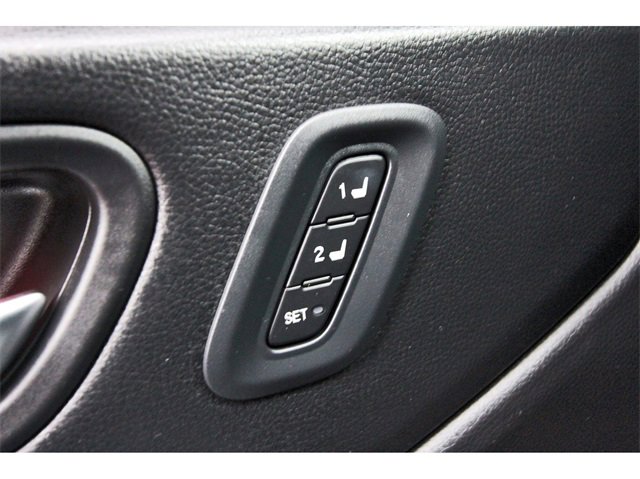 Used 2025 Honda Pilot Black Edition image 22