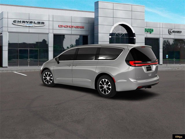 New 2026 Chrysler Pacifica Limited image 4