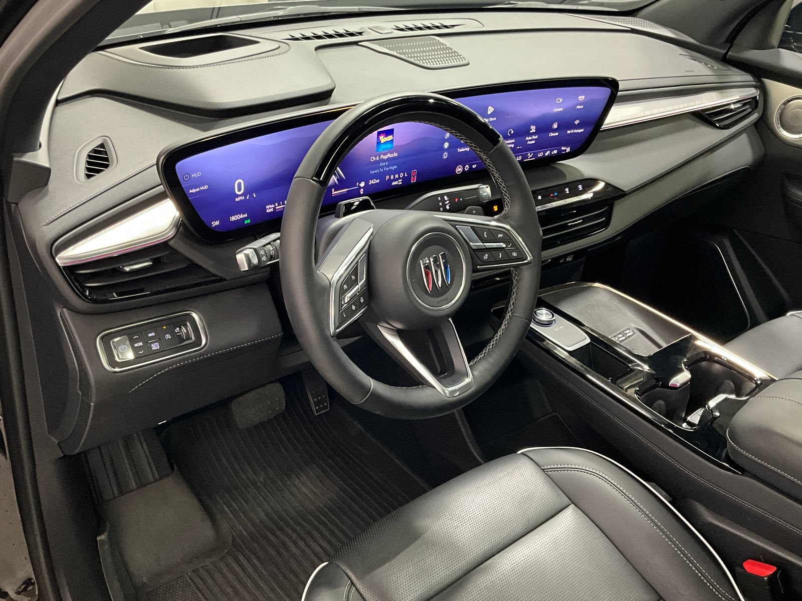 Used 2025 Buick Enclave Avenir AWD/4WD image 14