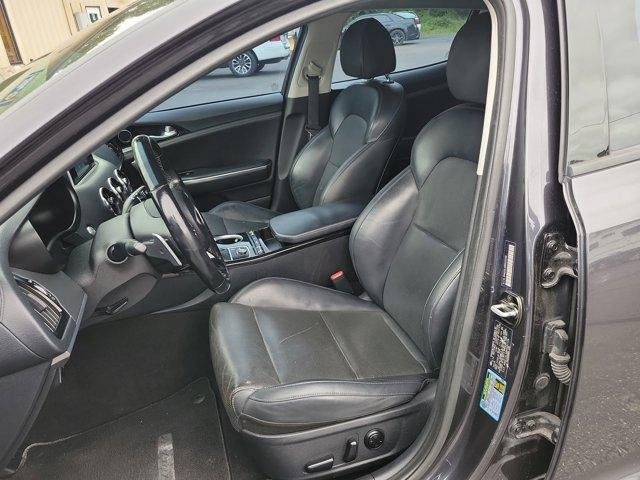 Used 2019 Kia Stinger Base image 16