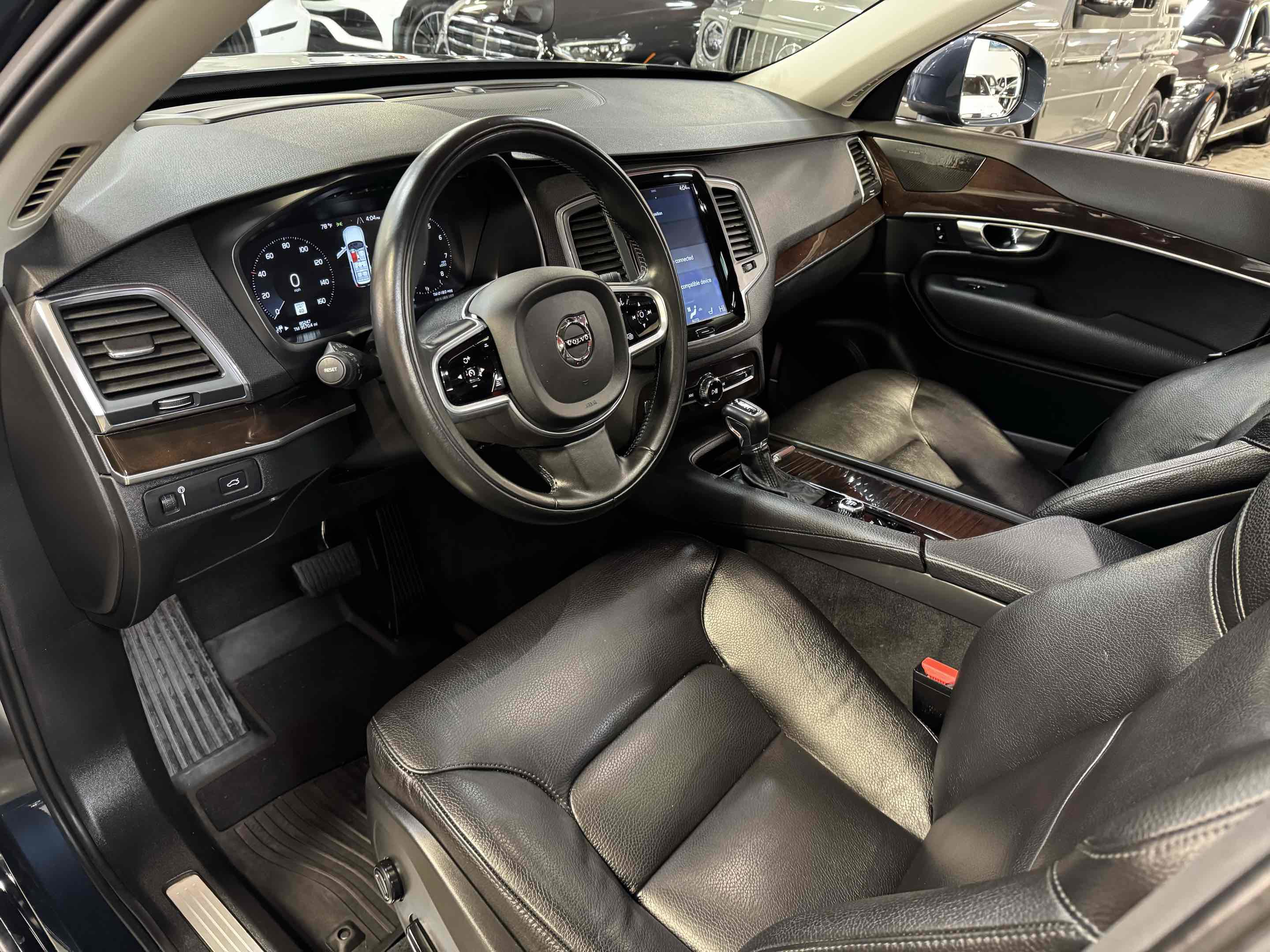 Used 2019 Volvo XC90 T6 Momentum w/ Advanced Package image 42