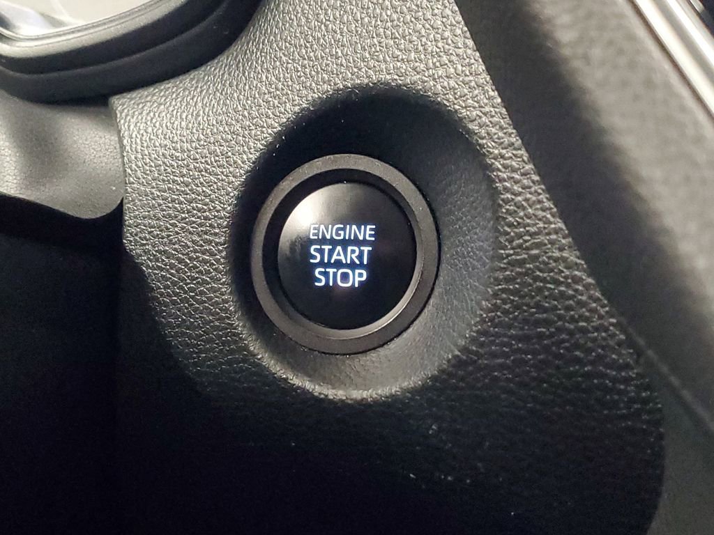 Certified 2024 Toyota Corolla Cross LE image 29