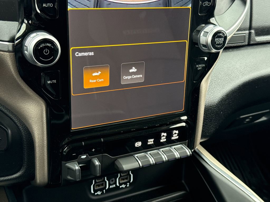 Used 2024 RAM 3500 Laramie AWD/4WD image 25
