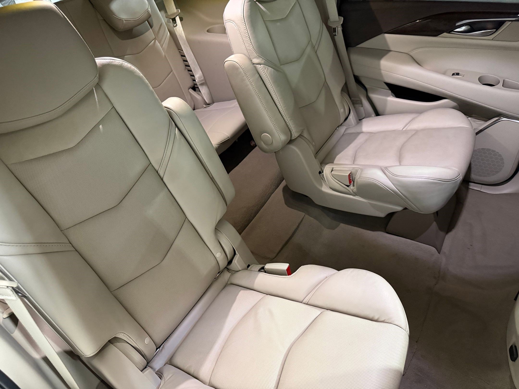 Used 2017 Cadillac Escalade Premium Luxury RWD image 47