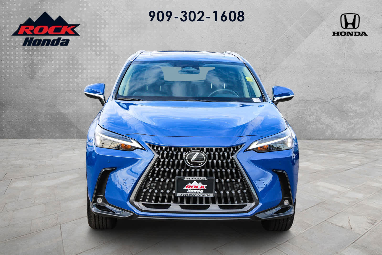 Used 2025 Lexus NX 250 FWD image 2
