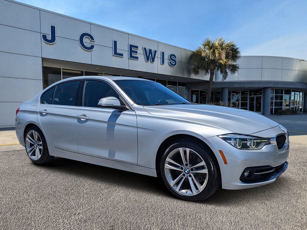 Used 2018 BMW 330i Sedan w/ Convenience Package RWD 360° Tour