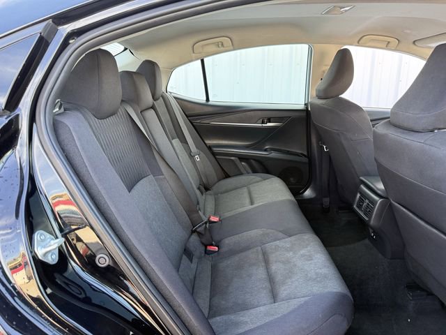 Used 2025 Toyota Camry LE image 32