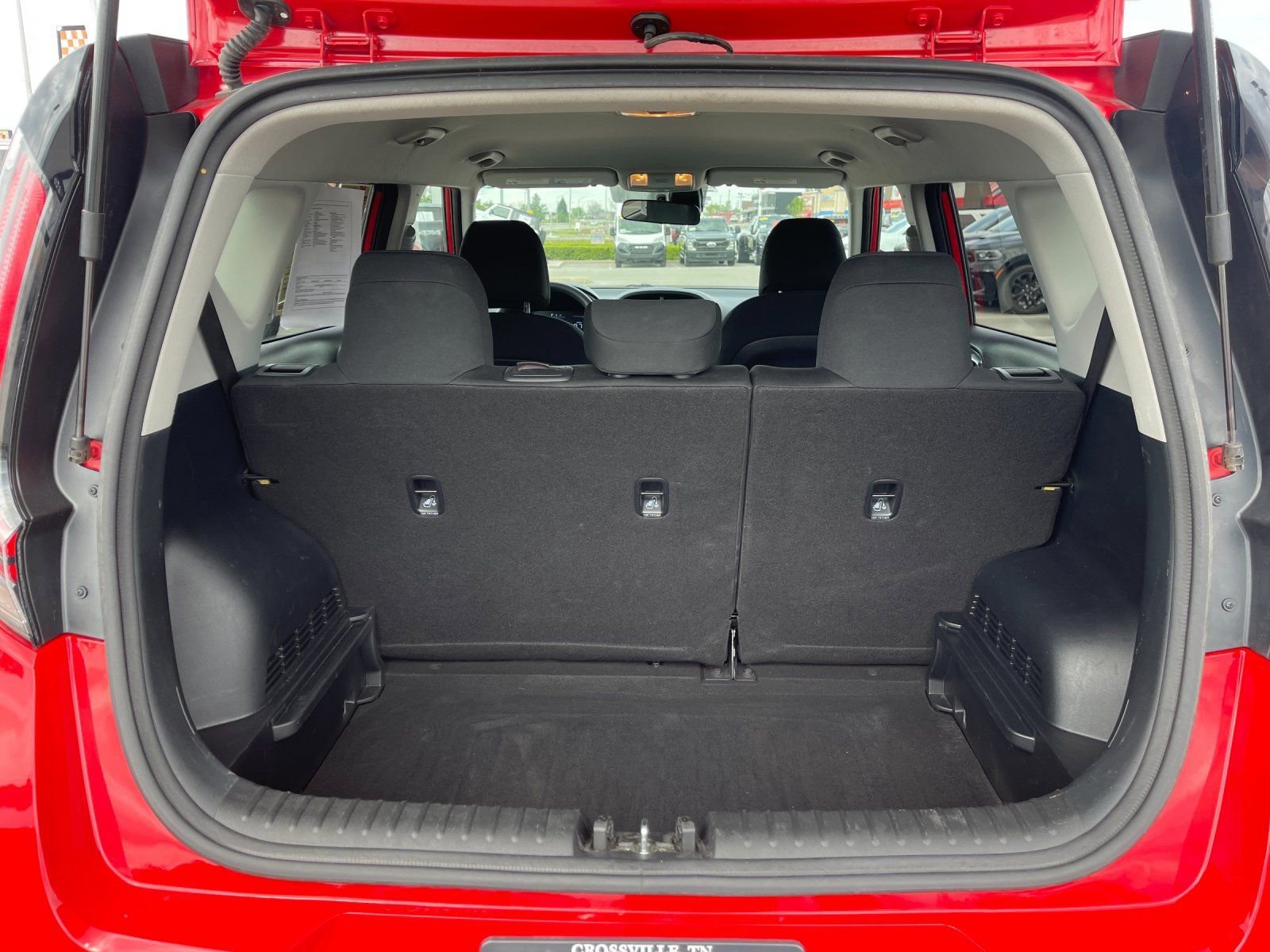 Used 2024 Kia Soul LX w/ Option Group 015 FWD image 17