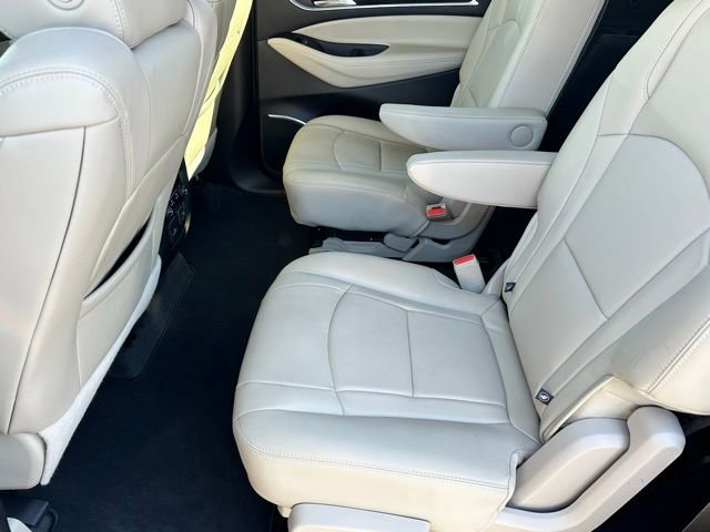 Used 2019 Buick Enclave Essence image 7