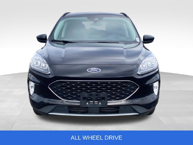 Used 2022 Ford Escape Titanium AWD/4WD image 2