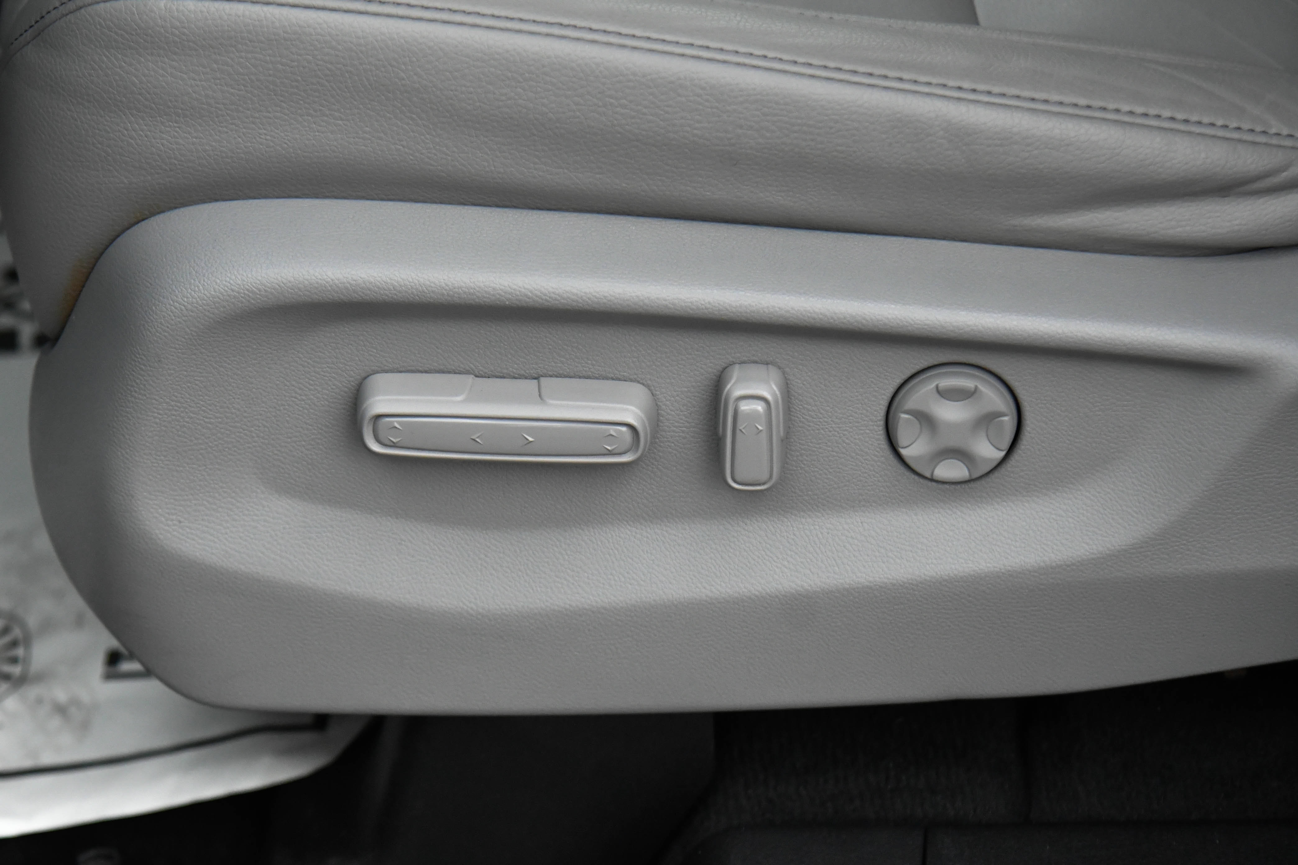 Used 2023 Honda Odyssey EX-L image 17