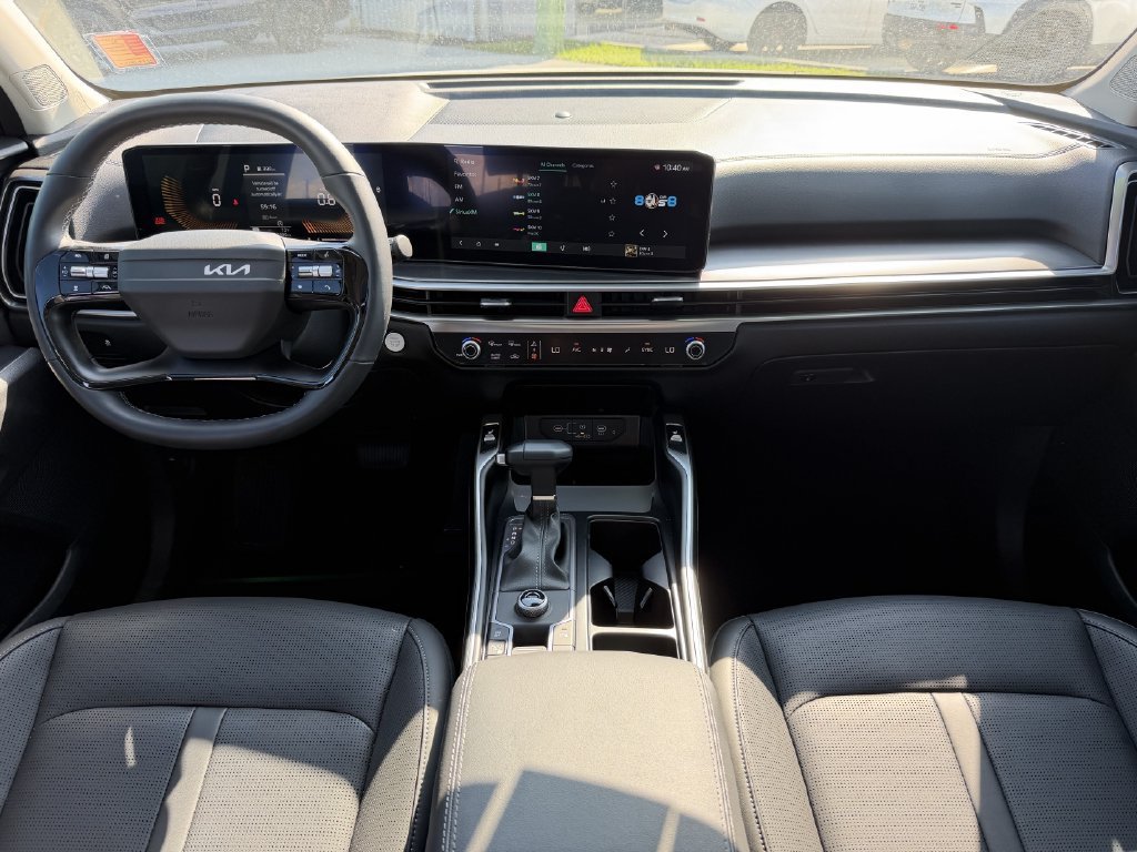 Used 2026 Kia Sorento S w/ S Panoramic Sunroof Package FWD image 25