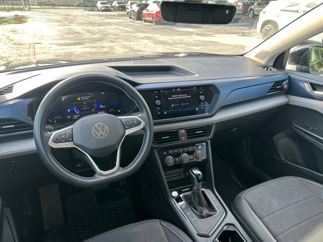 Used 2024 Volkswagen Taos SE FWD image 14