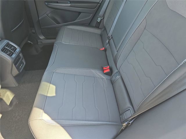 New 2026 Volkswagen Taos SE FWD image 12