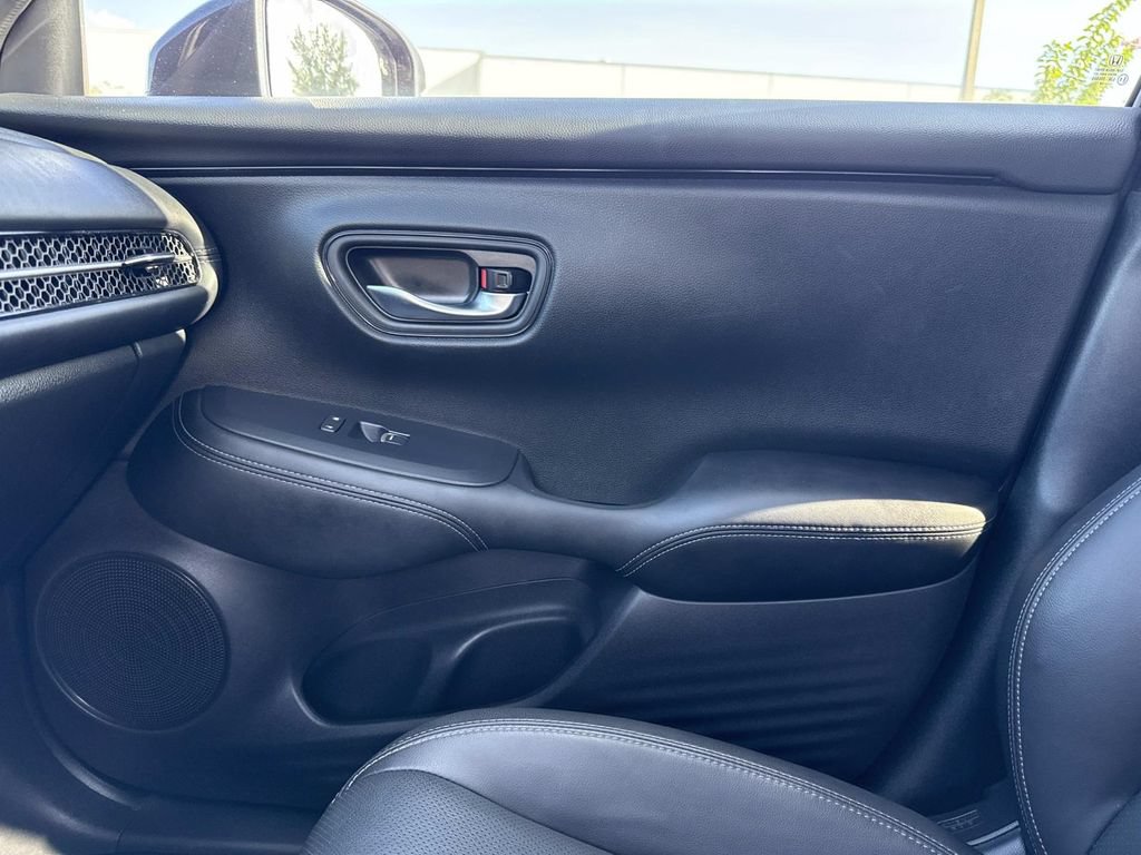 Used 2025 Honda HR-V EX-L image 28