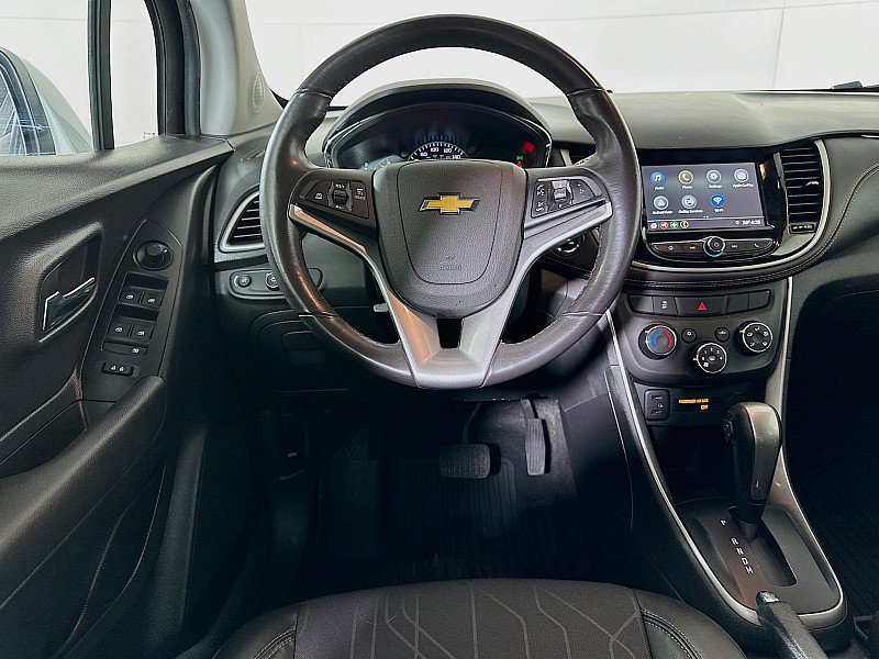 Used 2019 Chevrolet Trax LT w/ LT Convenience Package image 21