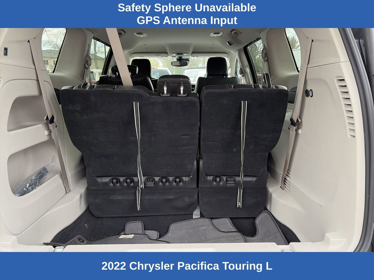 Used 2022 Chrysler Pacifica Touring-L FWD image 9