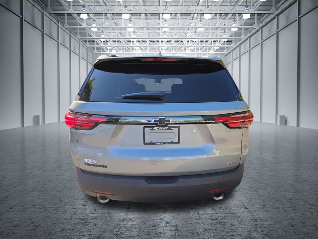 Used 2023 Chevrolet Traverse RS FWD image 5