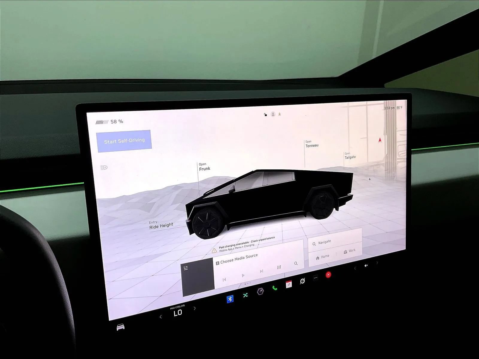 Used 2024 Tesla Cybertruck AWD Crew Cab image 29