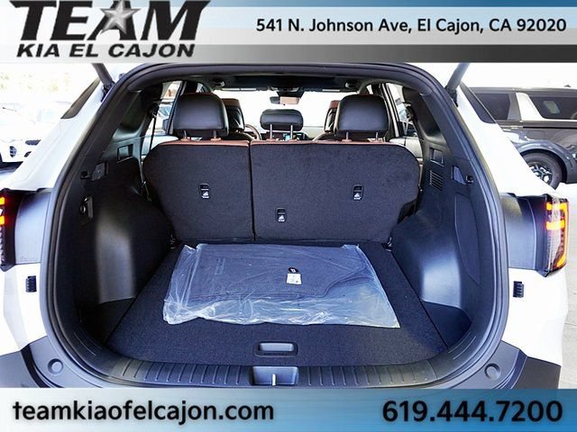 New 2026 Kia Sportage X-Line w/ X-Line Technology Package AWD/4WD image 16