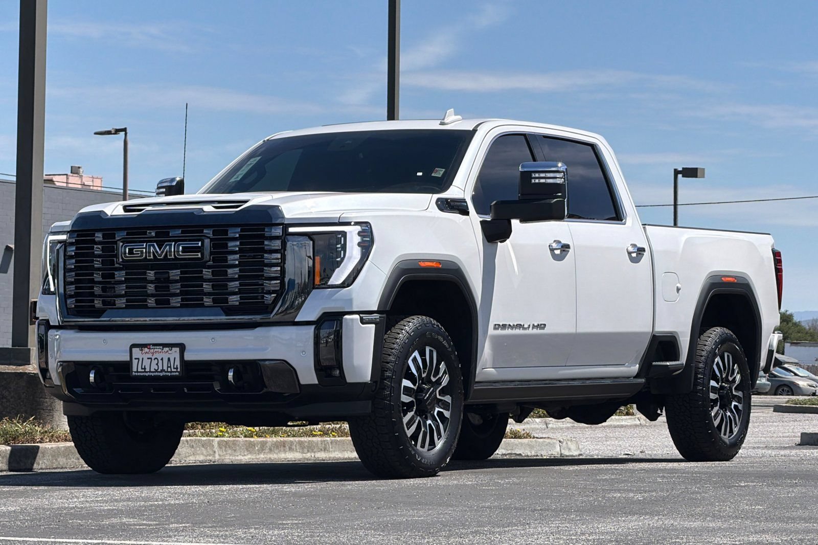 Used 2024 GMC Sierra 2500 Denali Ultimate w/ Max Trailering Package AWD/4WD image 9