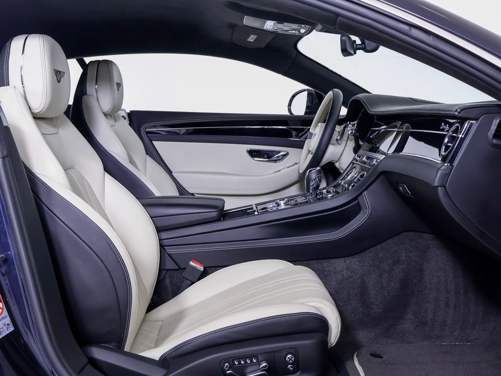 Used 2020 Bentley Continental GT AWD/4WD image 25