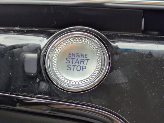 Used 2025 Genesis G80 2.5T image 29